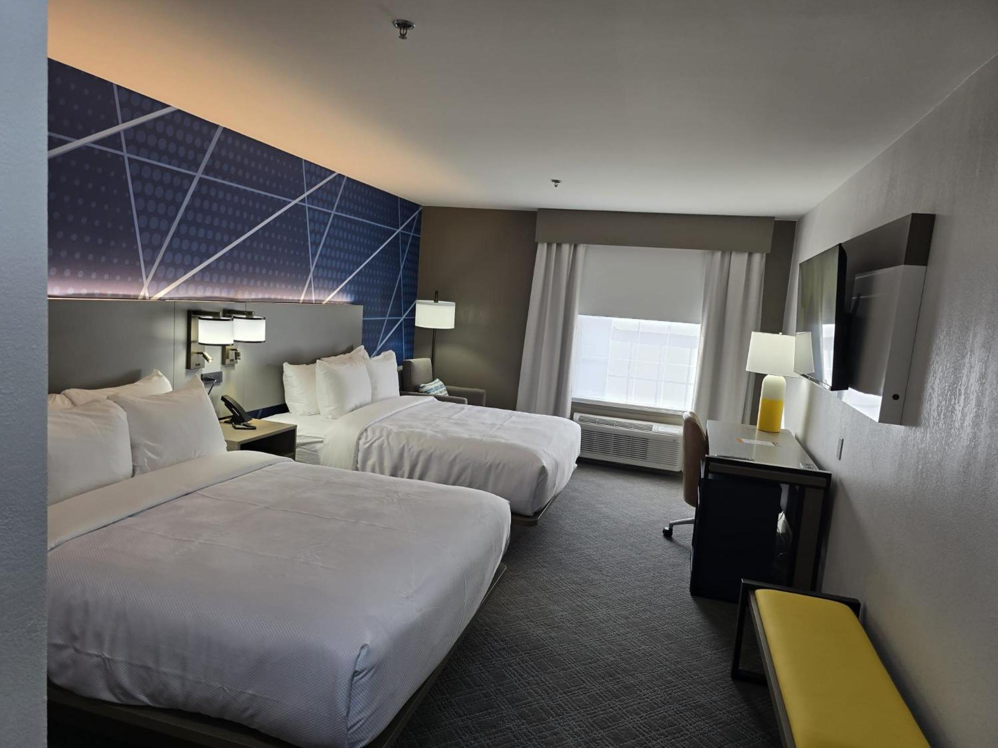 Comfort Inn & Suites Prince George - Fort Gregg ภายนอก รูปภาพ