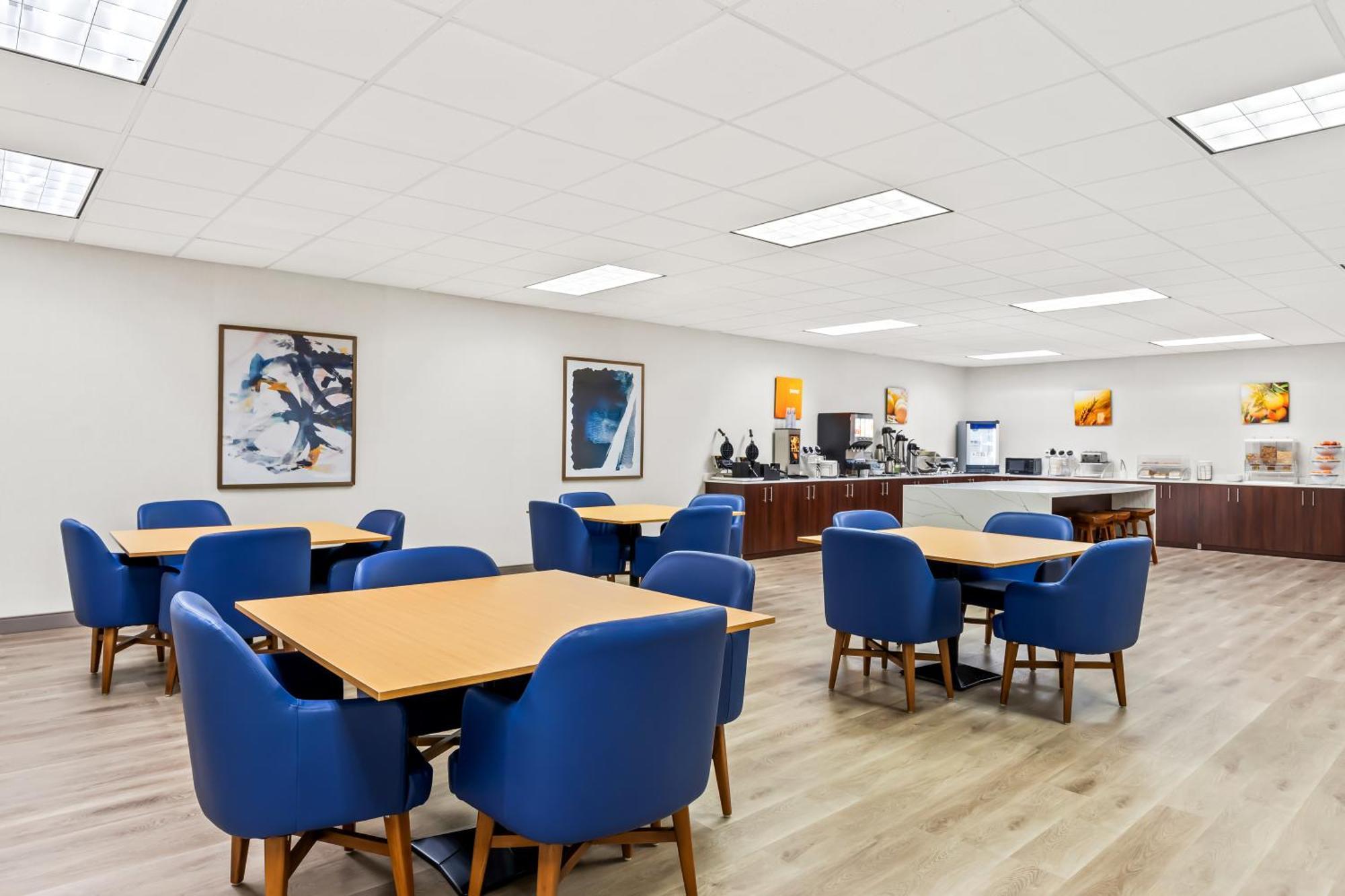 Comfort Inn & Suites Prince George - Fort Gregg ภายนอก รูปภาพ